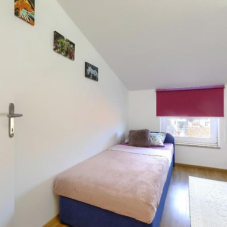 Homestay Pula Exterior photo